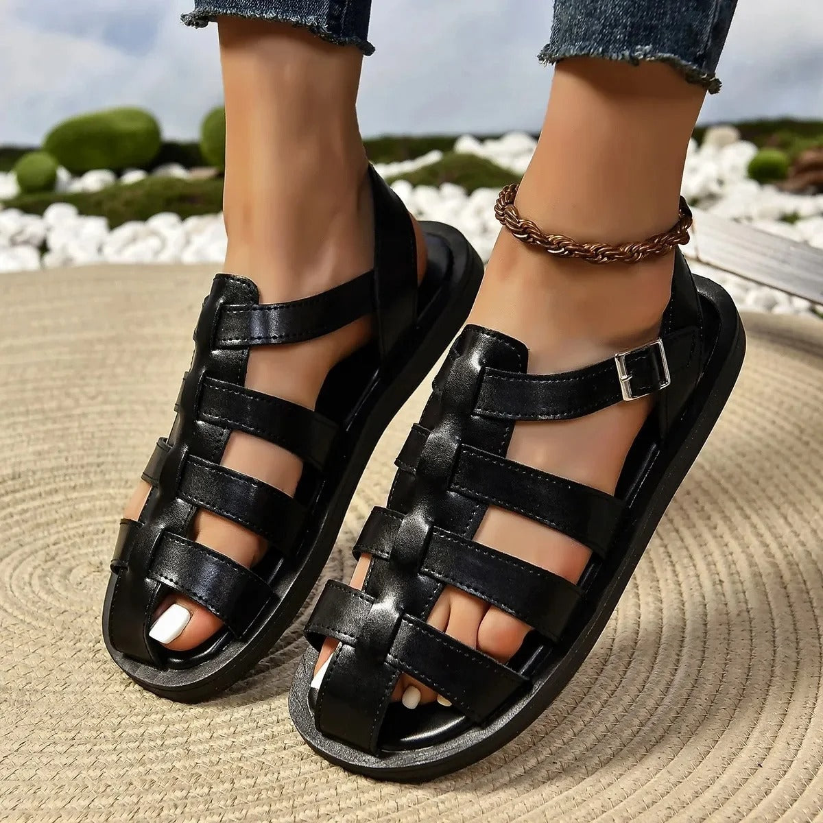 Sandales Féminines à Strass – Un Mélange de Légèreté et de Chic